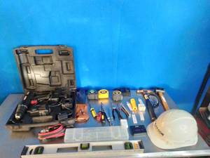 lot 53 image: Lot of Tools