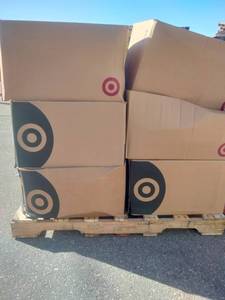 lot 67 image: Target Lot