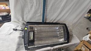lot 33 image: Comfort Zone Infared Heater,works