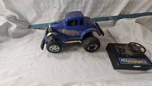 lot 45 image: Performance Roadster Remote Control, works, needs batteries