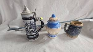 lot 49 image: Avon Wildlife Stein, Etched Pottery Vase, Small Ceramic Tankard