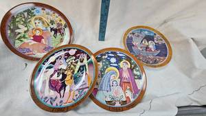 lot 75 image: Lot of Hedi Kellert and Weinachtsteller Plates