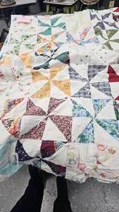 lot 105 image: Wildlife Throw, 22x60 Handmade Quilt