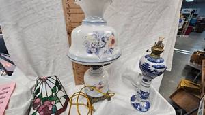 lot 128 image: Two Lamps and Wall Sconce Light Cover