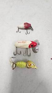 lot 191 image: Three Vintage Lures as shown in Picture