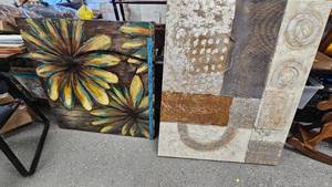 lot 200 image: Pair of Canvas Decorative Prints as Pictured