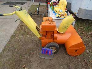 lot 106 image: Vintage Wards snow blower. Heavy duty construction. Tested & works. Been sitting a few months. As shown.