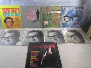 lot 14 image: (EC1) Assorted Buddy Holly and La B...