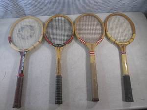 lot 39 image: (F-2) 4 Assorted Vintage Wood Tenni...