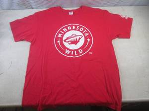 lot 68 image: (BR1) Minnesota Wild T-Shirt Size X...