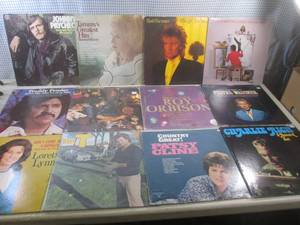 lot 95 image: (G-1) Assorted RecordsAlbums...