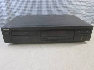 lot 102 image: (D-3) Sony CDP-297 Compact Disc Pla...