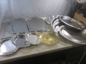 lot 141 image: (EW3) Assorted Metal (Left) and Pla...