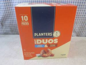 lot 151 image: (B-1) Box of 10 Bags Planters Nut D...