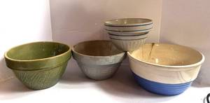 lot 39 image: 4 Vintage Stoneware Bowls Two with Cracks