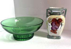 lot 40 image: A.L. Randall Co Emerald Green Bowl and Japan Lustreware Vase