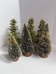 lot 4 image: 6 Decorative Bottle Trees Wood and Resin Base