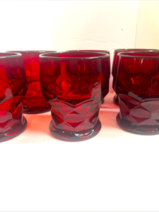 lot 65 image: Set of 8 Ruby Red Viking Georgian Honey Comb Tumblers
