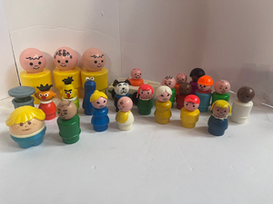 lot 84 image: Lot of Vintage Fisher Price Little People