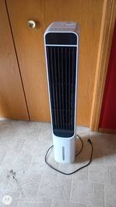 lot 16 image: Lifeplus VTF-09G Air Cooler Tower Fan