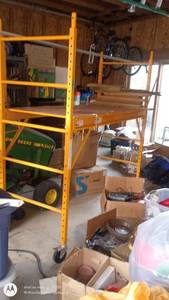 lot 33 image: Multipurpose Rolling Scaffold with Wood Platform