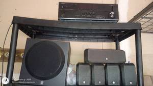 lot 186 image: Yamaha Home Theater Speaker System with AV Receiver