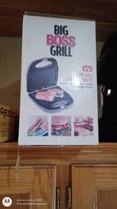 lot 204 image: Big Boss Grill 15-Piece Grill Set with Non-Stick Cooking Plates