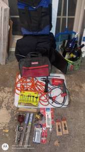 lot 228 image: Craftsman Power Drill, Screwdriver Bit Set, Extension Cord and Tool Bags Collection