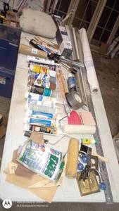 lot 248 image: Collection of Home Improvement and Painting Supplies