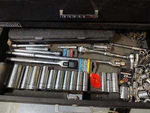 lot 1007 image: Powerbuilt Socket and Ratchet Set with Extensions