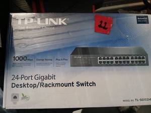 lot 1011 image: TP-Link TL-SG1024D 24-Port Gigabit DesktopRackmount Switch, Sealed Box
