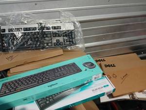 lot 1018 image: Lot of Corded Computer Keyboards Mixed Brands