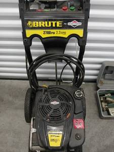 lot 1035 image: Brute 2700 PSI 2.3 GPM Pressure Washer with Briggs & Stratton Engine