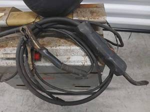 lot 1041 image: Electric Arc Welder with Ground Clamp and Electrode Holder