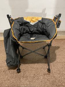 lot 5 image: Adventuridge Hammock Chair with Carry Bag