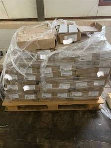 lot 20 image: Pallet of Antique Pisa Rett 3x12 Porcelain Wall Tiles