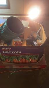 lot 138 image: Mixed Household and Seasonal Items Pallet with Decor and Gadgets