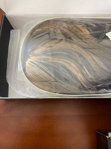 lot 230 image: Stylish Wig