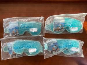 lot 322 image: Set of 4 Gel Eye Masks