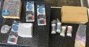 lot 402 image: Assorted Kitchen Gadgets and Baking Tools Lot