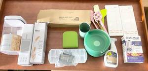 lot 409 image: Kitchen Organization and Utensil Set