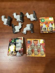lot 444 image: Lot of 5 Plug-In Fragrance Warmers with Air Wick and Glade Refill Packs