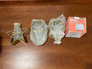 lot 449 image: Visage LED Ultrasonic Aroma Diffuser and Decorative Metal Holders