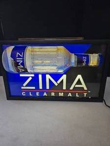 lot 31 image: Lighted Zima light, does work