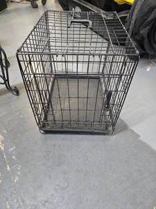 lot 46 image: Dog kennel