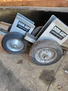 lot 43 image: Door Kart