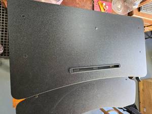 lot 62 image: Sit and Stand desk