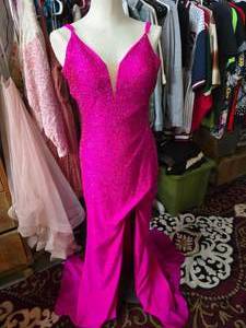 lot 56 image: Sparkle Pink Dress size 4