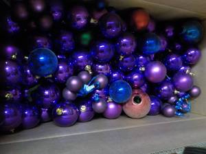 lot 10 image: Xmas Ornaments...