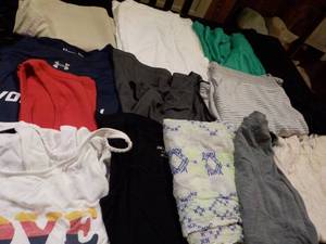lot 3 image: Lot of Junior size Clothes - all li...